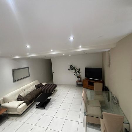 Tres Bel Appartement Pres De Montpellier 吉尼亚克 外观 照片